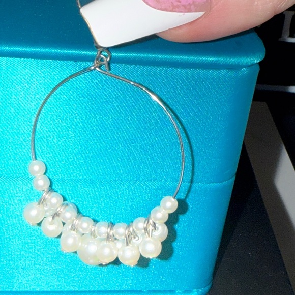 Classic Faux Pearl Beaded Silver Hoop Earrings - Picture 4 of 4
